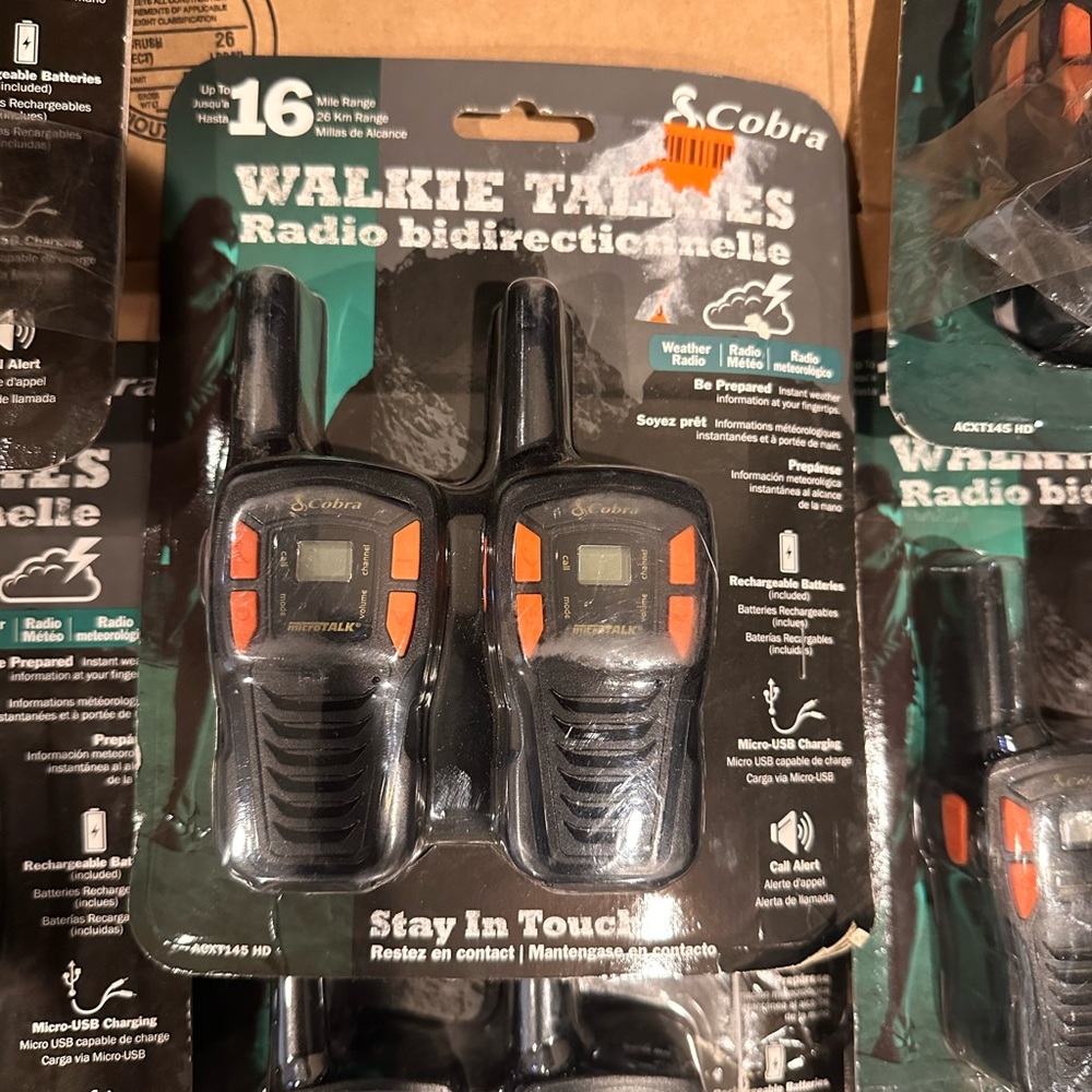 Cobra ACXT145 HD Two-Way Radios